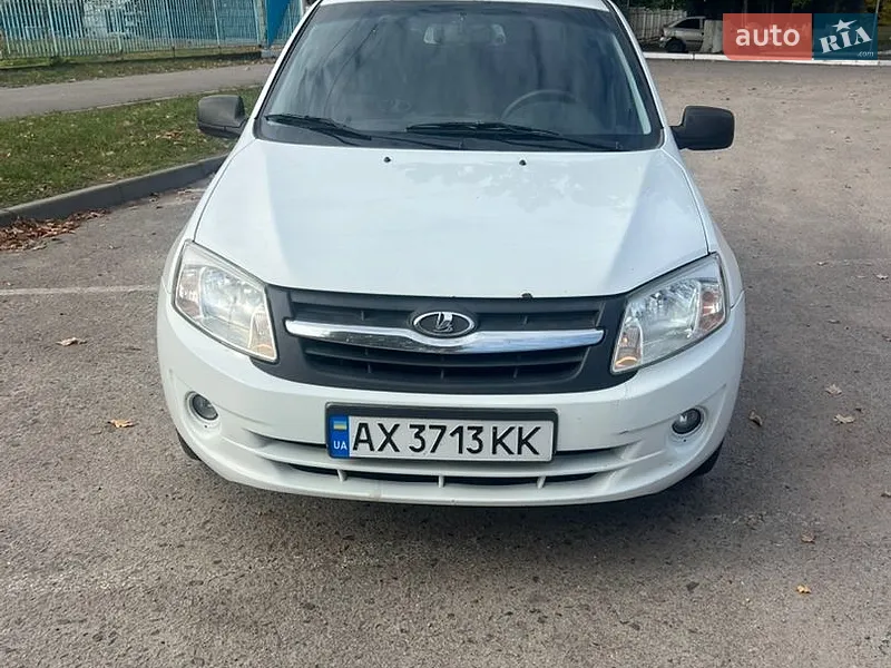 ВАЗ / Lada 2190 Granta 2013