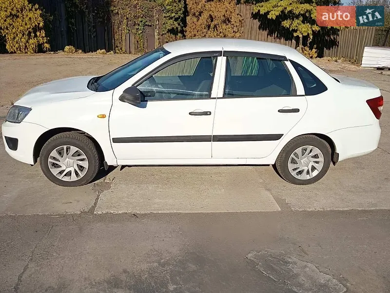 ВАЗ / Lada 2190 Granta 2015