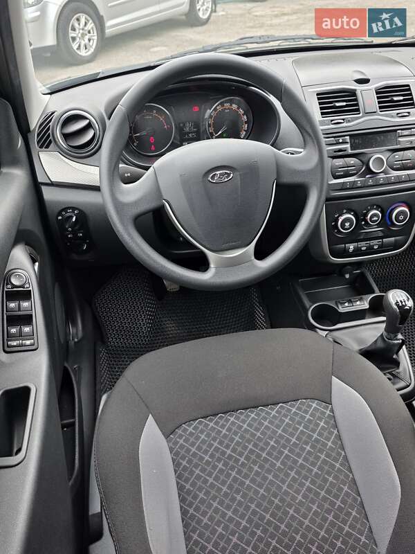 Хэтчбек ВАЗ / Lada 2192 Granta 2021 в Запорожье фото 7 Хэтчбек ВАЗ / Lada 2192 Granta 2021 в Запорожье