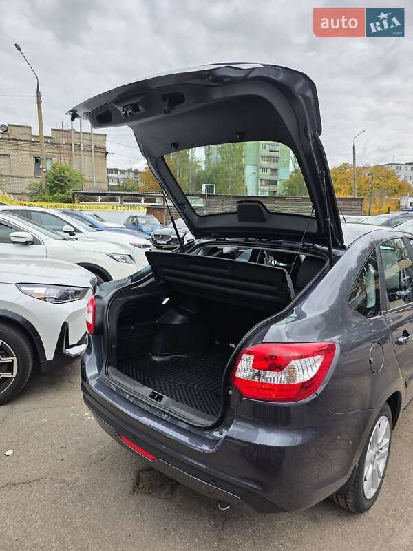 Хэтчбек ВАЗ / Lada 2192 Granta 2021 в Запорожье фото 13 Хэтчбек ВАЗ / Lada 2192 Granta 2021 в Запорожье