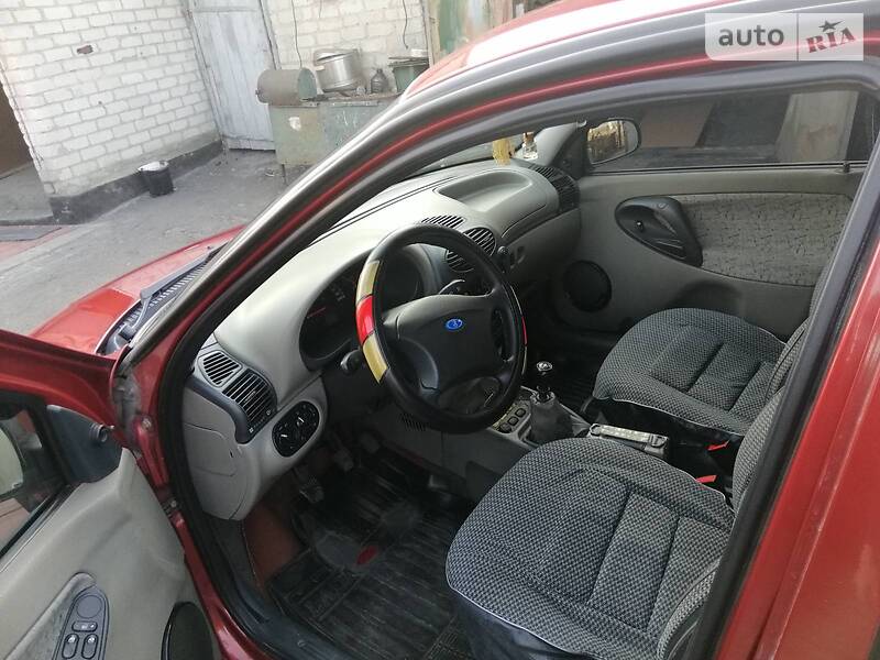 Седан ВАЗ / Lada 2194 Kalina 2007 в Першотравенську