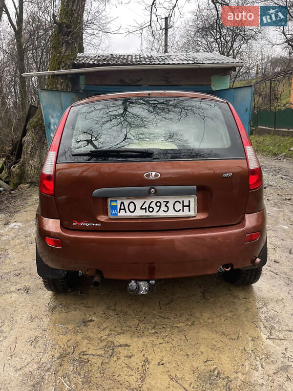 Хэтчбек ВАЗ / Lada 2194 Kalina 2008 в Тячеве