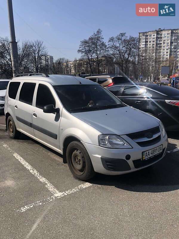 ВАЗ / Lada Largus 2013