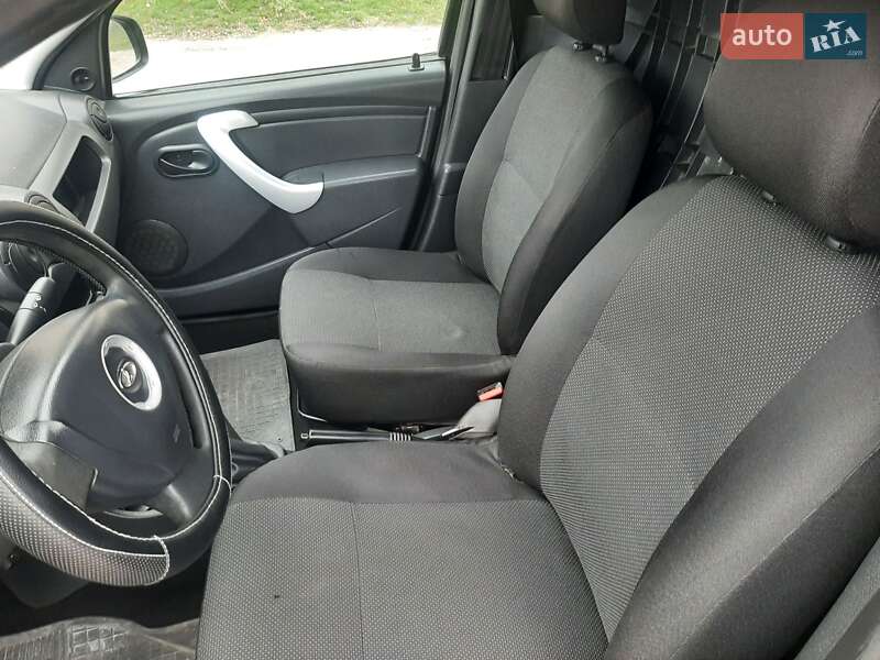 Грузовой фургон ВАЗ / Lada Largus 2016 в Запорожье