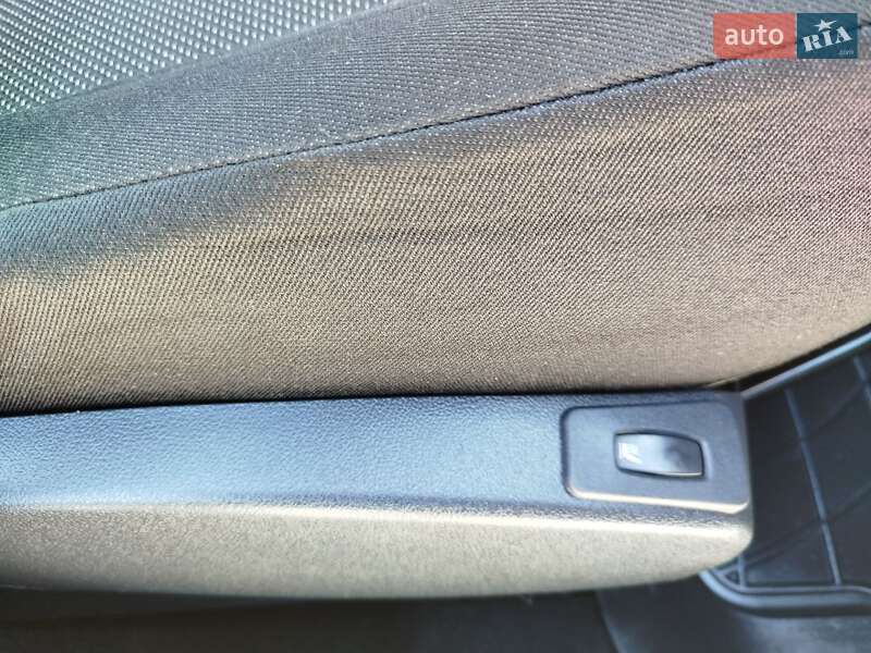 Универсал ВАЗ / Lada Largus 2014 в Житомире фото 17 Универсал ВАЗ / Lada Largus 2014 в Житомире