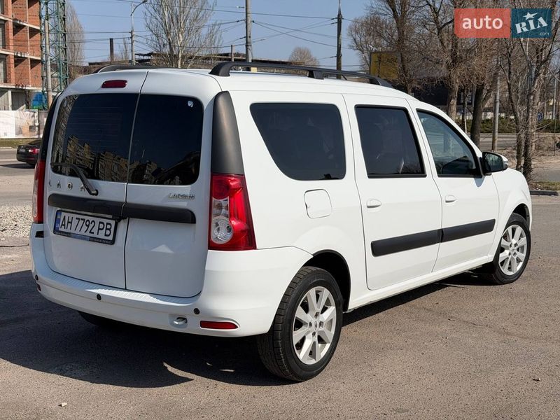 Універсал ВАЗ / Lada Largus 2021 в Дніпрі