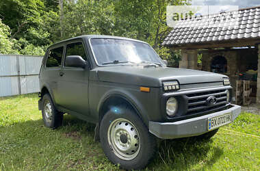 Внедорожник / Кроссовер ВАЗ / Lada Niva 2016 в Каменец-Подольском