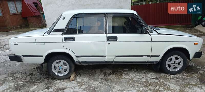 Седан ВАЗ / Lada Riva 1993 в Самборе