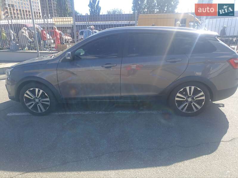 Універсал ВАЗ / Lada Vesta SW Cross 2021 в Києві фото 3 Універсал ВАЗ / Lada Vesta SW Cross 2021 в Києві