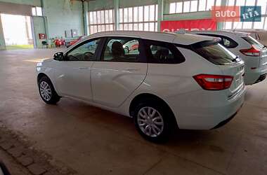 Седан ВАЗ / Lada Vesta 2022 в Черкасах