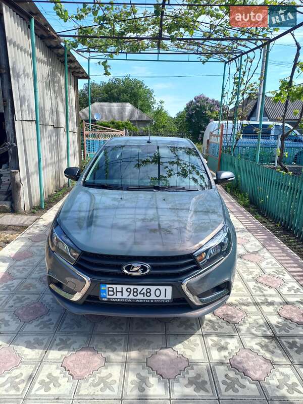 Седан ВАЗ / Lada Vesta 2021 в Києві