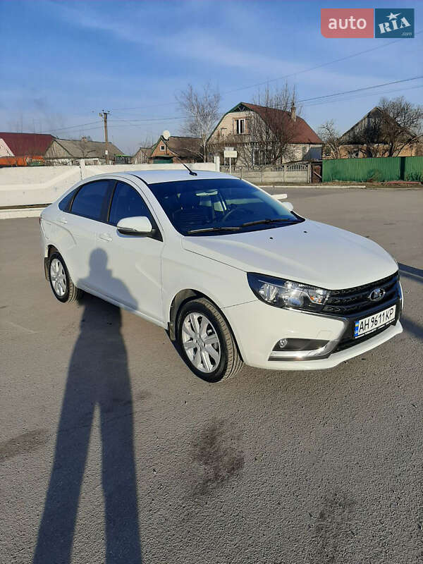 Седан ВАЗ / Lada Vesta 2021 в Тернівці