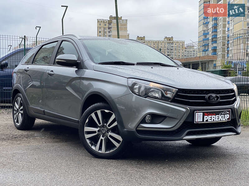 ВАЗ / Lada Vesta 2018