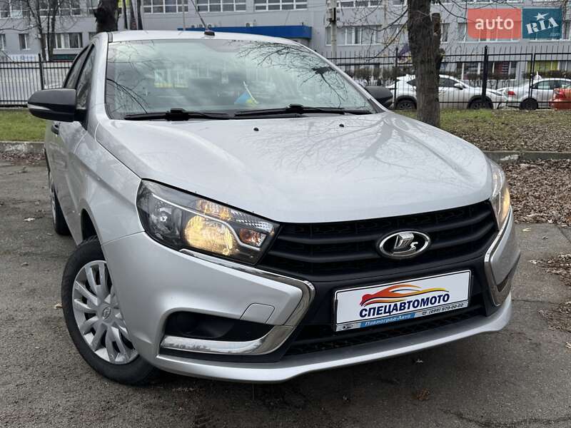 Седан ВАЗ / Lada Vesta 2021 в Киеве
