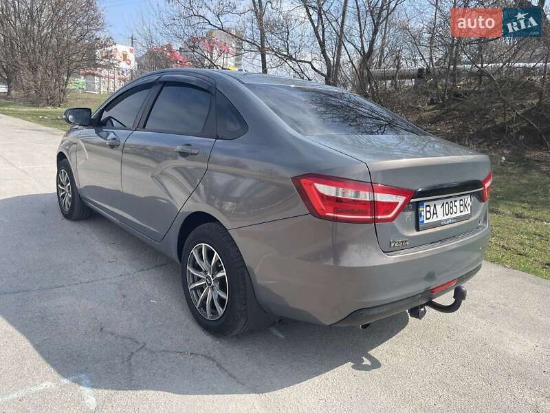 Седан ВАЗ / Lada Vesta 2017 в Днепре