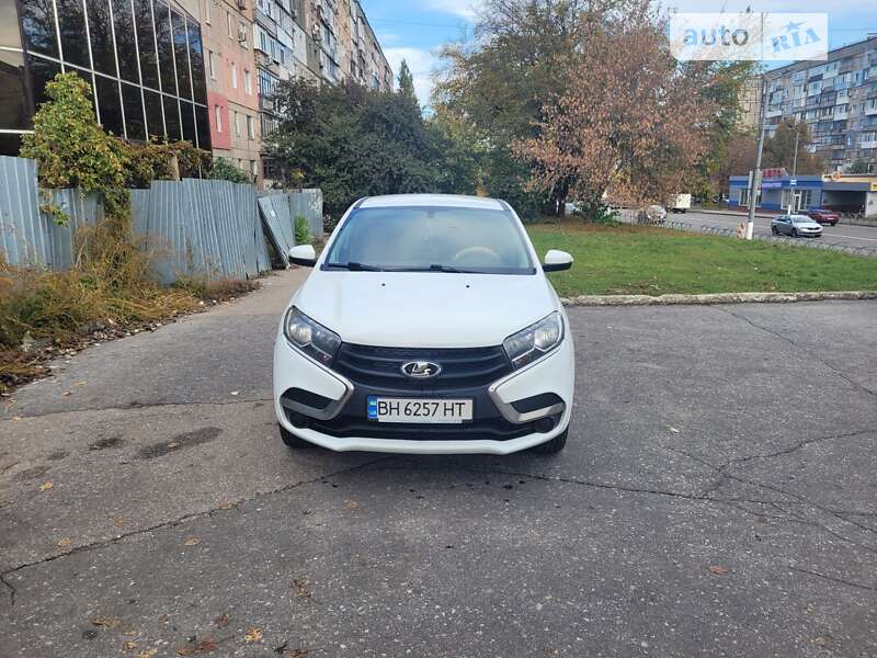 Хэтчбек ВАЗ / Lada XRay 2018 в Кропивницком