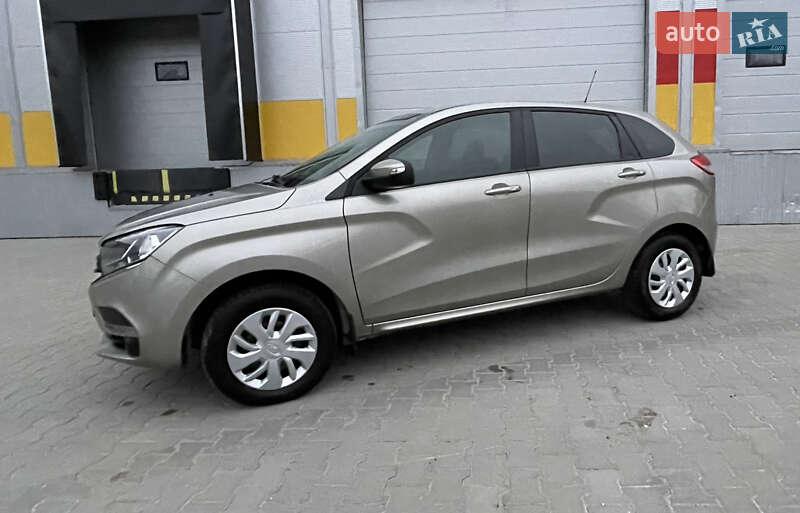 Хэтчбек ВАЗ / Lada XRay 2020 в Киеве