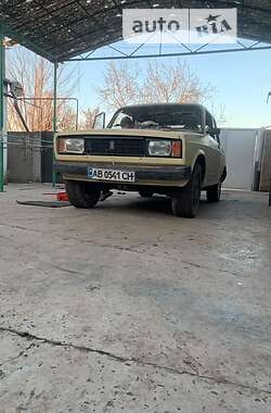 Седан ВАЗ 2105 1983 в Кривом Роге