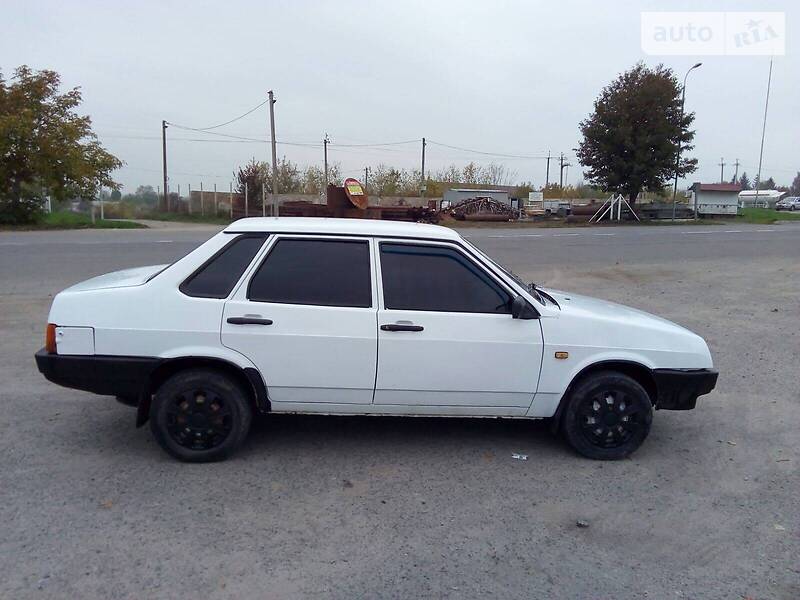 ВАЗ 21099