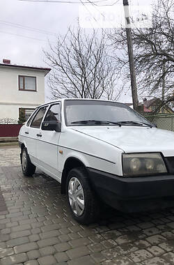 Седан ВАЗ 21099 1993 в Косове