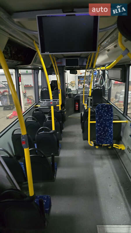 Міський автобус VDL Ambassador 2013 в Луцьку