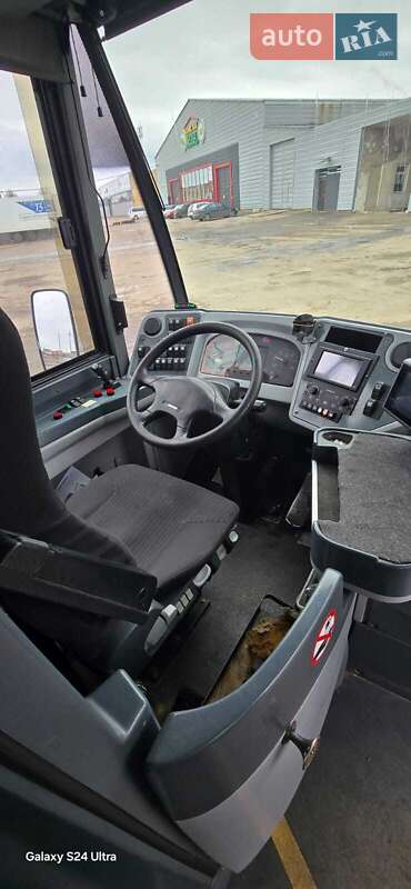 Городской автобус VDL Ambassador 2010 в Луцке