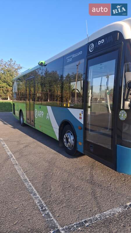 Городской автобус VDL Ambassador 2012 в Луцке