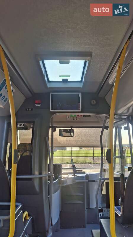 Городской автобус VDL Ambassador 2012 в Луцке