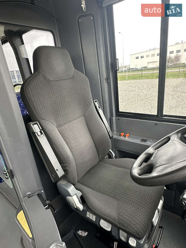 Міський автобус VDL Citea 2013 в Києві