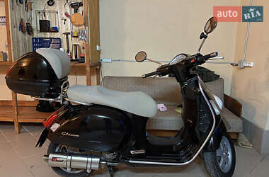 Скутер Vespa GTS 2016 в 