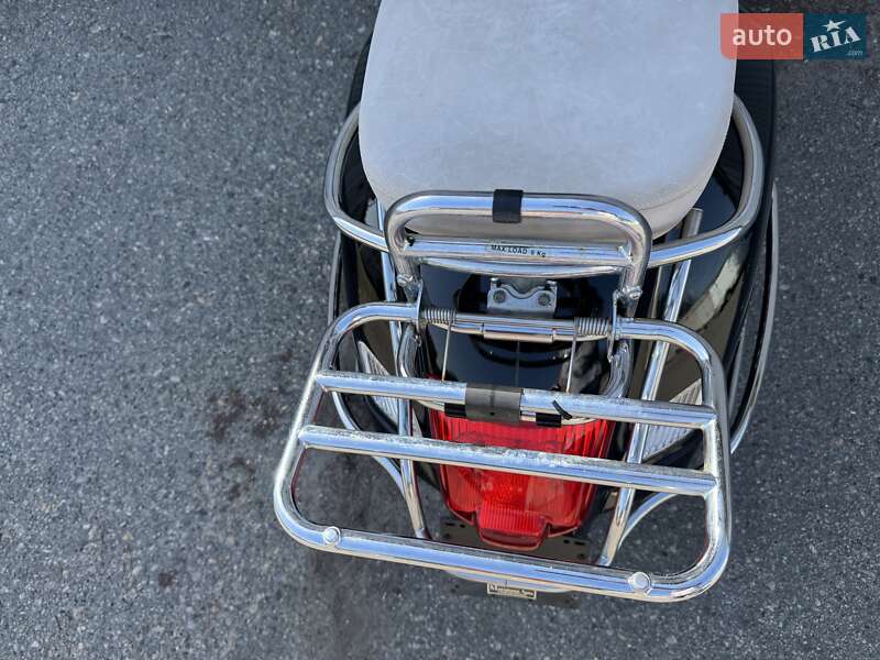 Максі-скутер Vespa GTS 2012 в Дніпрі