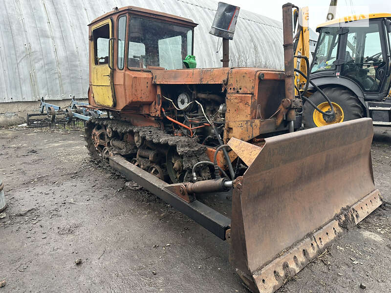 Бульдозер ВгТЗ ДТ-75 1992 в Кропивницком фото Бульдозер ВгТЗ ДТ-75 1992 в Кропивницком
