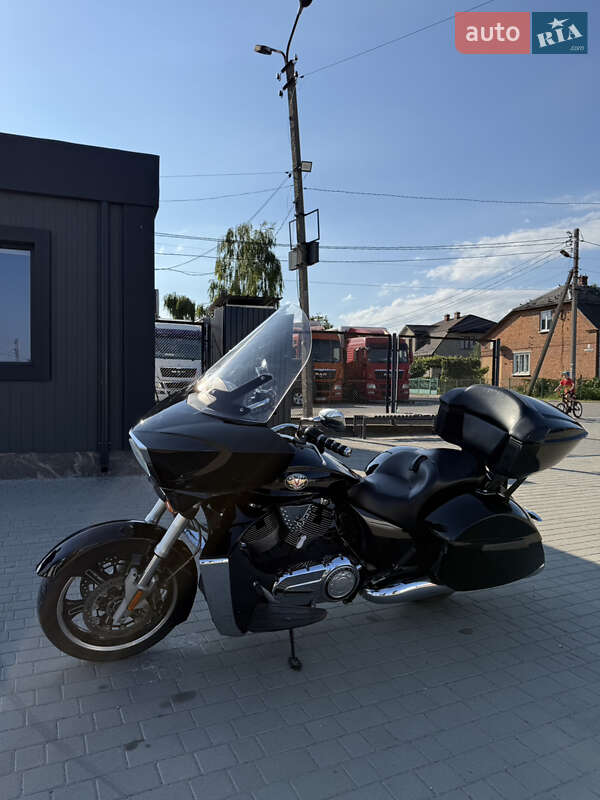 Мотоцикл Круизер Victory Cross Country 2012 в Ходорове