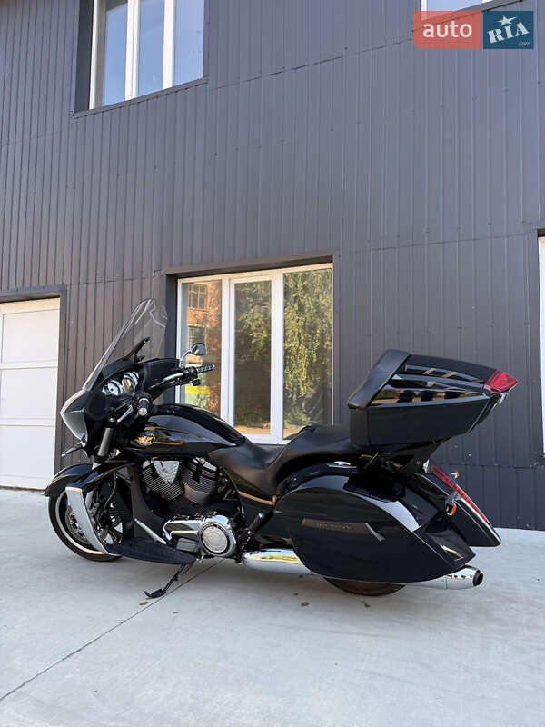 Мотоцикл Круизер Victory Cross Country 2012 в Ходорове