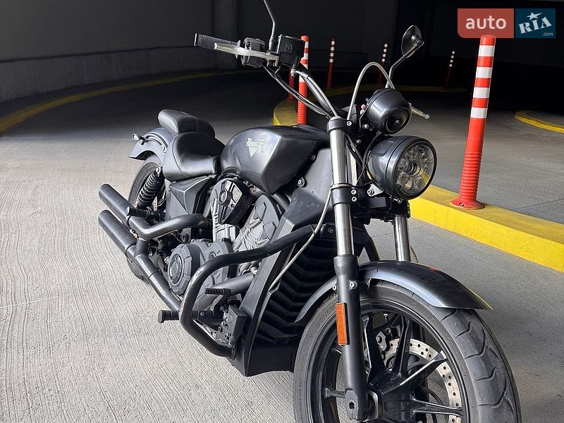 Мотоцикл Чоппер Victory Octane 2017 в Киеве