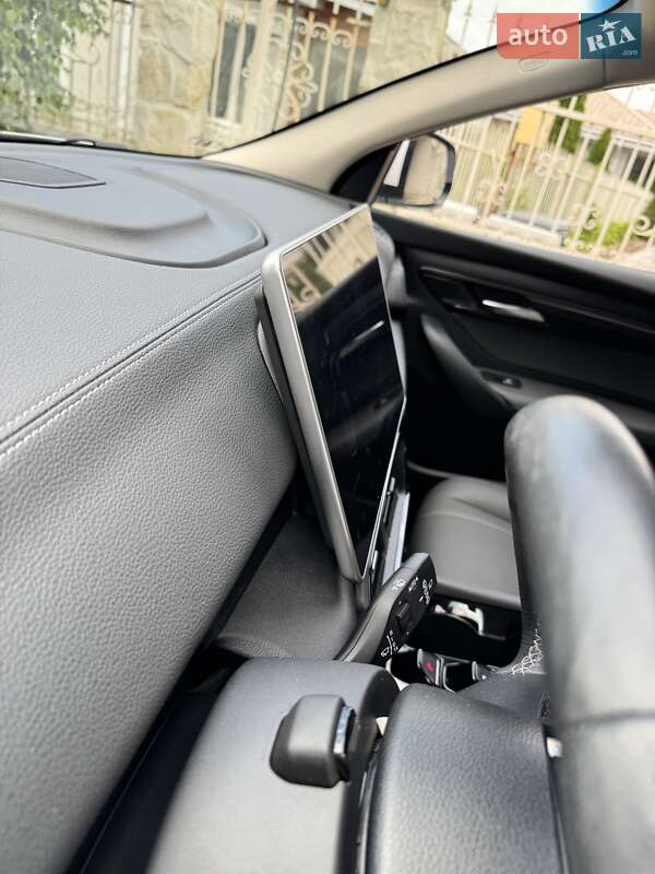 Внедорожник / Кроссовер VinFast VF-8 2022 в Киеве