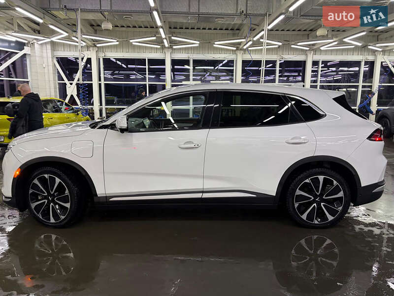 Внедорожник / Кроссовер VinFast VF-8 2024 в Луцке