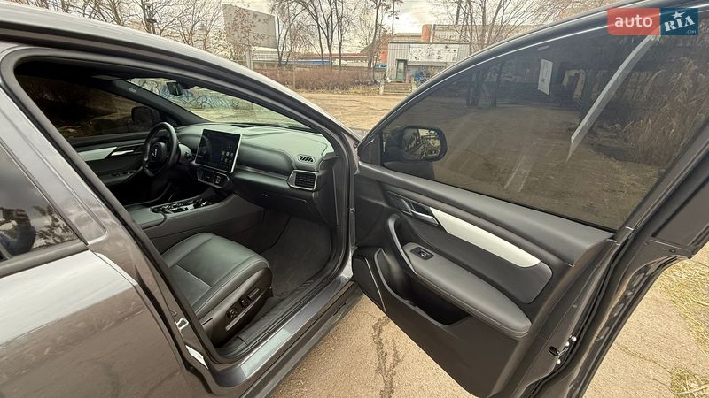 Універсал VinFast VF-8 2023 в Києві фото 15 Універсал VinFast VF-8 2023 в Києві