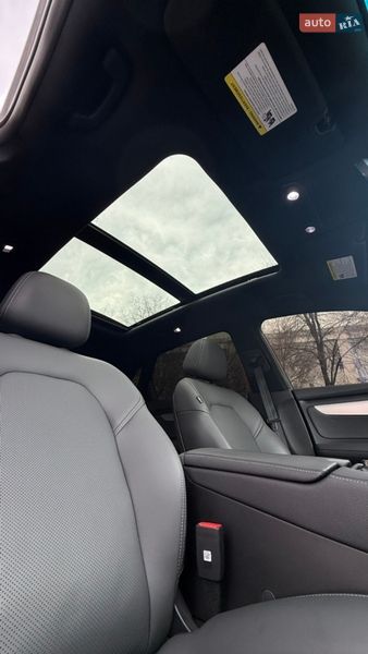 Універсал VinFast VF-8 2023 в Києві фото 18 Універсал VinFast VF-8 2023 в Києві