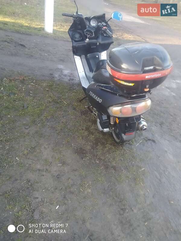 Максі-скутер Viper 150 2008 в Антонінах