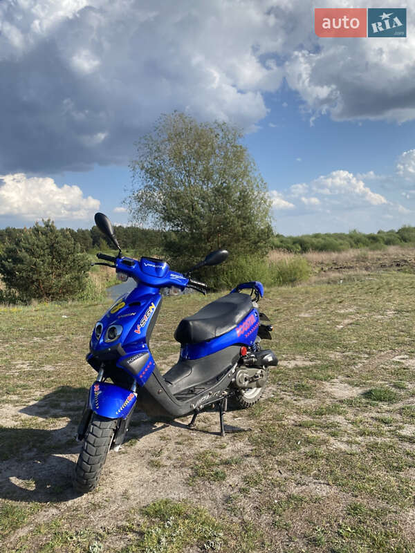 Скутер Viper Booster 2008 в Вараше