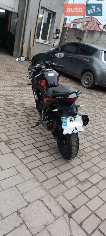 Спортбайк Viper F2 250 2022 в Ивано-Франковске фото 3 Спортбайк Viper F2 250 2022 в Ивано-Франковске