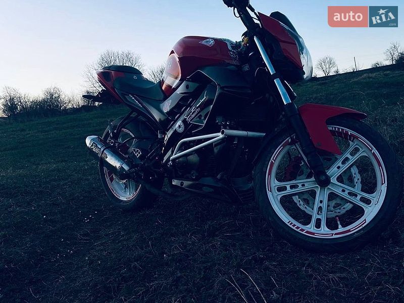 Мотоцикл Спорт-туризм Viper R1 2014 в Бучаче