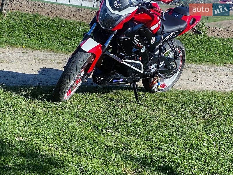 Мотоцикл Спорт-туризм Viper R1 2014 в Бучаче