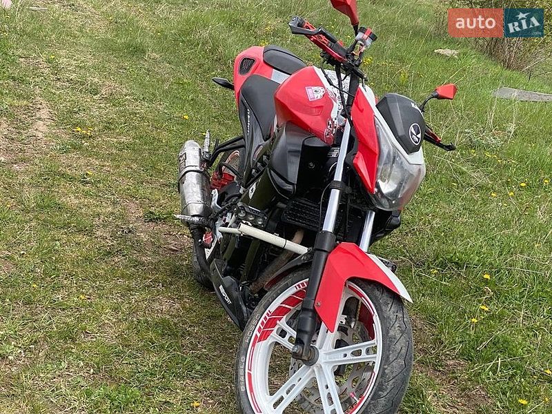 Мотоцикл Спорт-туризм Viper R1 2014 в Бучаче