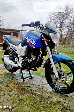 Спортбайк Viper R2 2013 в 