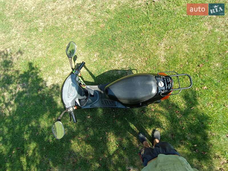 Скутер Viper Wind 2010 в Брошневе-Осаде