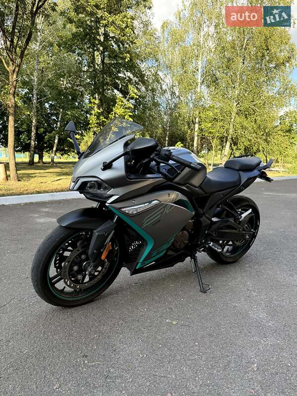 Спортбайк Voge 300RR 2021 в Смолином