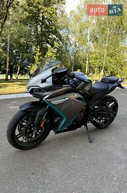 Спортбайк Voge 300RR 2021 в 