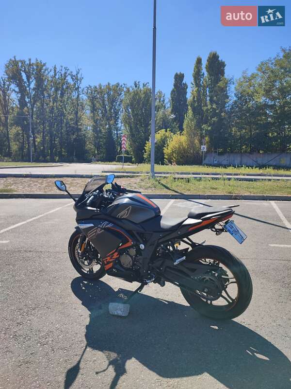 Спортбайк Voge 300RR 2021 в Киеве